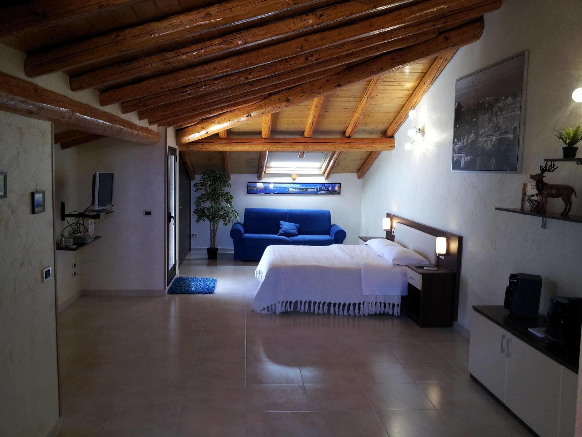 B&B Suite *